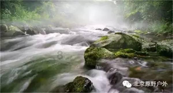 男朋友的姐姐送包包给我，我应该送什么给他姐姐比较合适？游戏画面